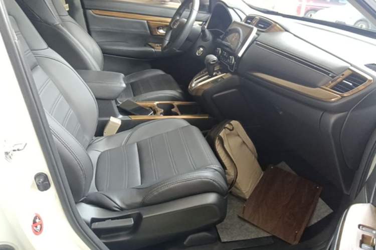 Used Honda CR-V 2019 240TURBO CVT 2WD Comfort Version China V Right Front Seat