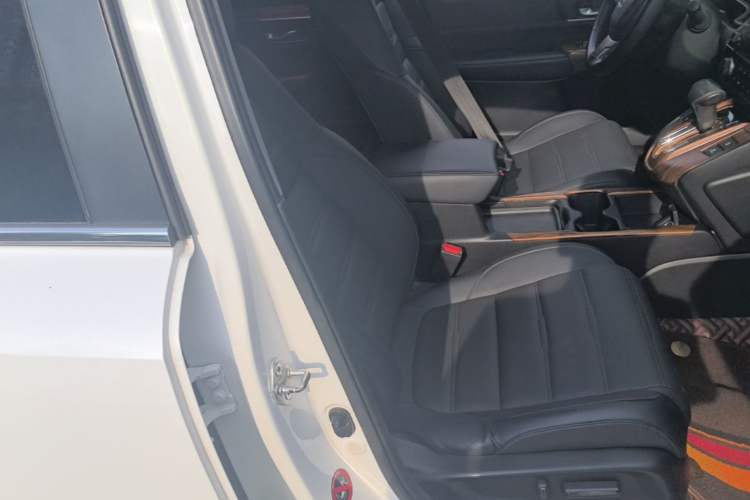 Used Honda CR-V 2019 240TURBO CVT Four-Wheel Drive Luxury Edition China VI Right Front Seat