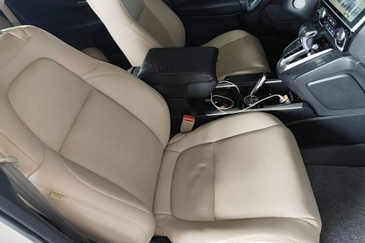 Used Honda CR-V 2019 240TURBO CVT 2WD Comfort Version China V Right Front Seat