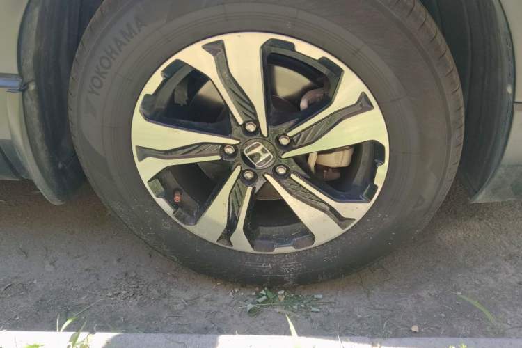 Used Honda CR-V 2019 Brilliant Edition Plus 240TURBO CVT Two-Wheel Drive Fashion Version China VI Emission Standard Right Front Wheel Hub