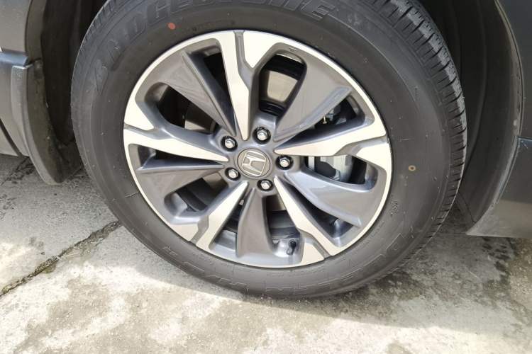 Used Honda CR-V 2019 Rui Hybrid 2.0L 2WD Pure Drive Version China V Emission Standard Right Front Wheel Hub