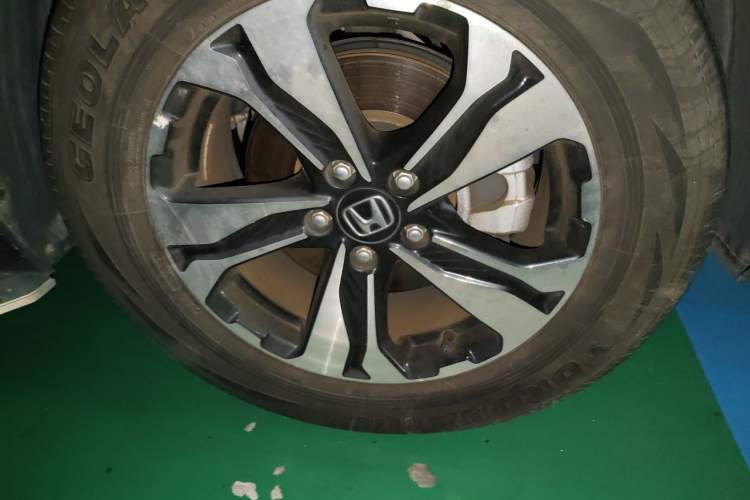 Used Honda CR-V 2019 240TURBO CVT 2WD Comfort Version China VI Emission Standard Right Front Wheel Hub