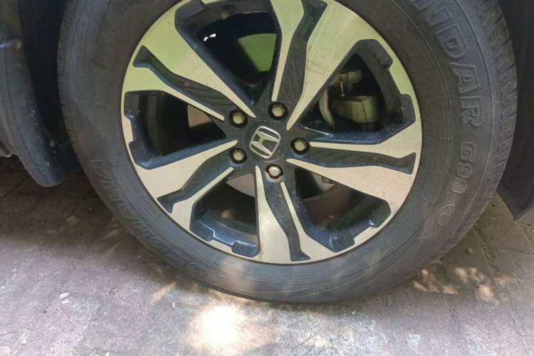 Used Honda CR-V 2019 240TURBO CVT 2WD Comfort Version China VI Emission Standard Right Front Wheel Hub