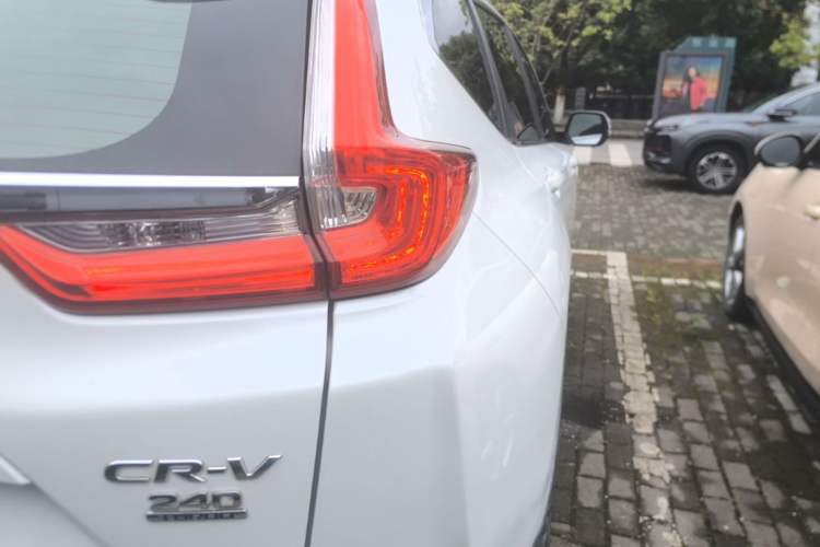 Used Honda CR-V 2019 Brilliant Edition 240TURBO CVT 2WD Comfort Version China VI Emission Standard Right Rear Taillight