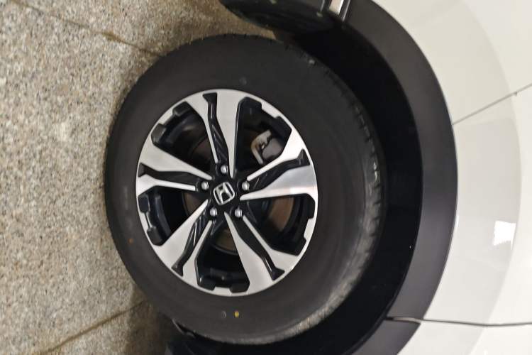 Used Honda CR-V 2019 240TURBO CVT 2WD Fashion Edition China V Right Rear Wheel Hub