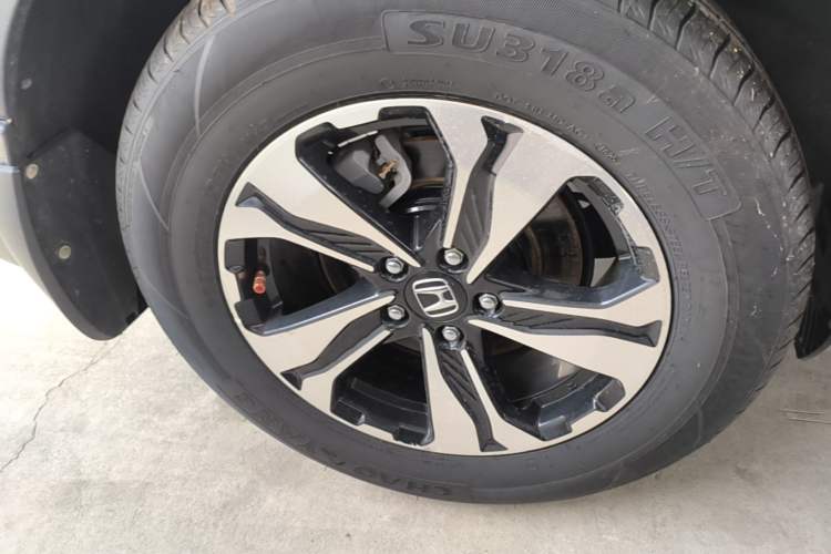 Used Honda CR-V 2019 Brilliant Edition Plus 240TURBO CVT Two-Wheel Drive Fashion Version China VI Emission Standard Right Rear Wheel Hub