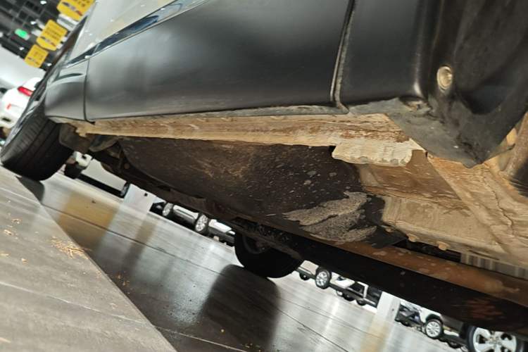 Used Honda CR-V 2019 240TURBO CVT 2WD Fashion Edition China VI Right Side Sill