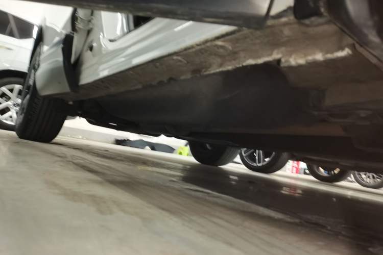 Used Honda CR-V 2019 240TURBO CVT 2WD Comfort Version China VI Emission Standard Right Side Sill