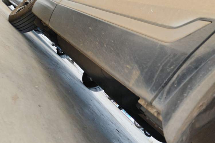 Used Honda CR-V 2019 240TURBO CVT 2WD Fashion Edition China V Right Side Sill