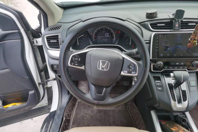 Used Honda CR-V 2019 240TURBO CVT 2WD Comfort Version China VI Emission Standard Steering Wheel