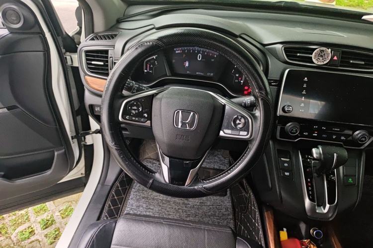 Used Honda CR-V 2019 240TURBO CVT 2WD Fashion Edition China V Steering Wheel