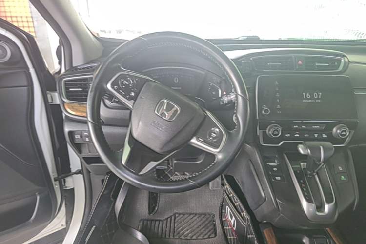 Used Honda CR-V 2019 240TURBO CVT 2WD Fashion Edition China V Steering Wheel