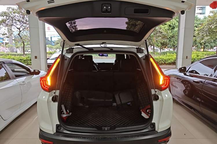 Used Honda CR-V 2019 240TURBO CVT 2WD Fashion Edition China V Trunk