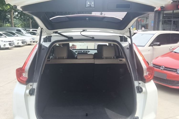 Used Honda CR-V 2019 Brilliant Edition 240TURBO CVT 2WD Comfort Version China VI Emission Standard Trunk