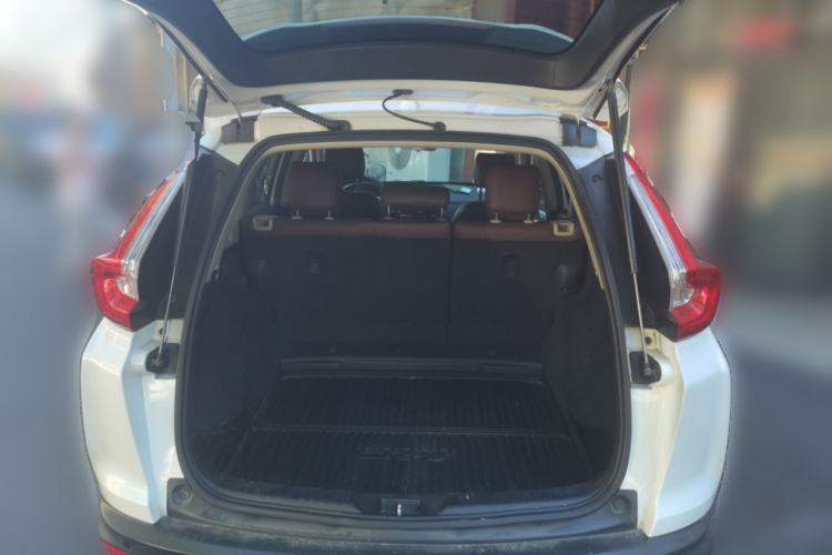Used Honda CR-V 2019 Brilliant Edition 240TURBO CVT 2WD Comfort Version China VI Emission Standard Trunk