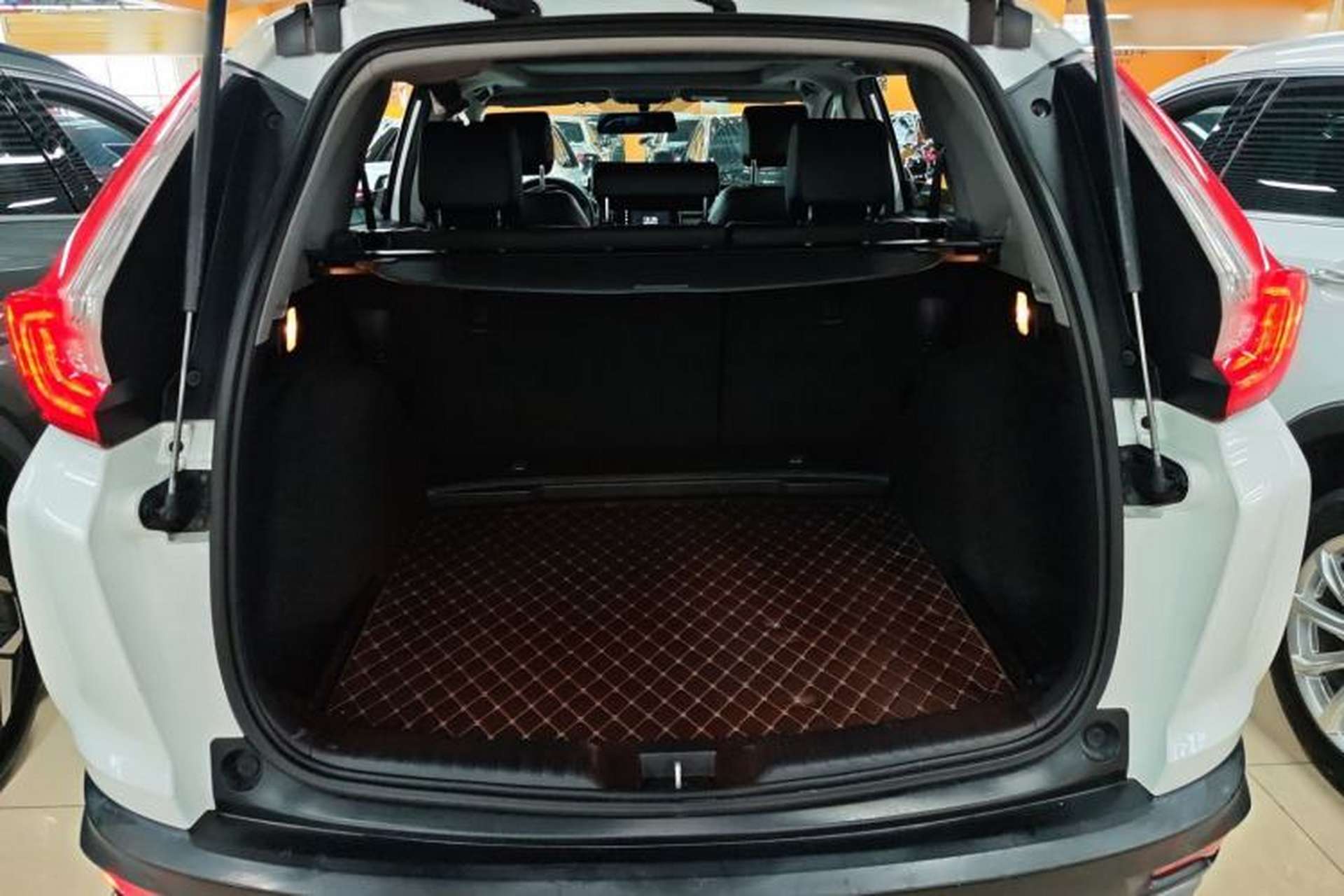 Used Honda CR-V 2019 Brilliant Edition Plus 240TURBO CVT Two-Wheel Drive Fashion Version China VI Emission Standard Trunk