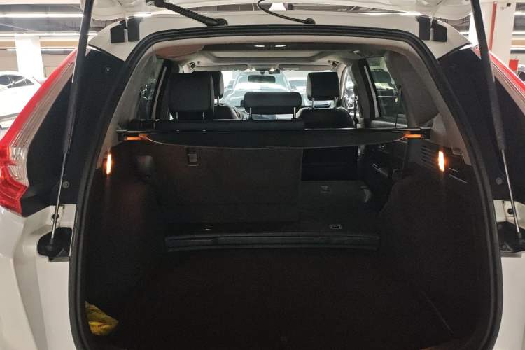 Used Honda CR-V 2019 240TURBO CVT 2WD Fashion Edition China VI Trunk