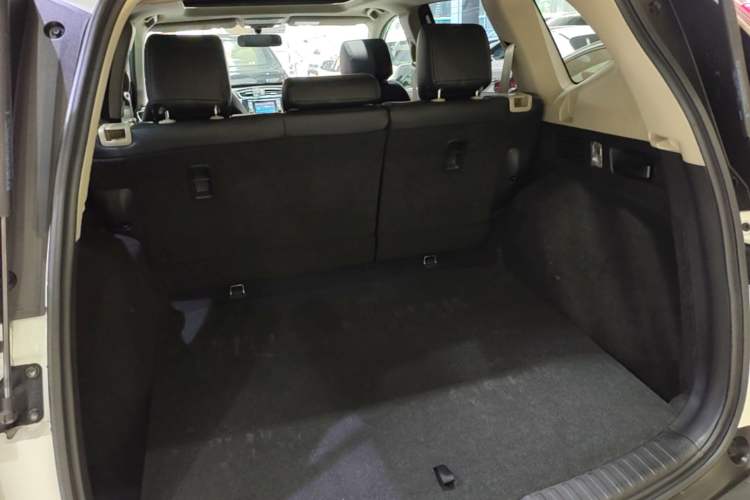Used Honda CR-V 2019 240TURBO CVT 2WD Comfort Version China VI Emission Standard Trunk