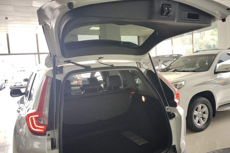 Used Honda CR-V 2019 240TURBO CVT 2WD Fashion Edition China V Trunk