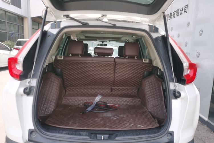 Used Honda CR-V 2019 Brilliant Edition 240TURBO CVT 2WD Comfort Version China VI Emission Standard Trunk