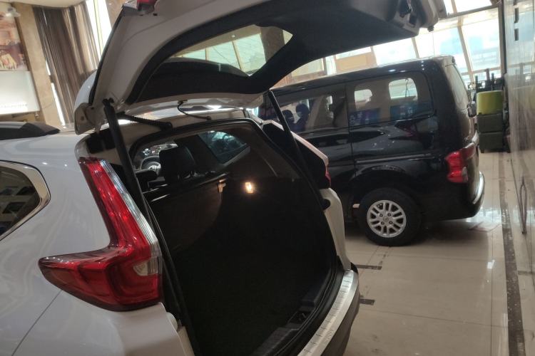 Used Honda CR-V 2019 240TURBO CVT 2WD Fashion Edition China V Trunk