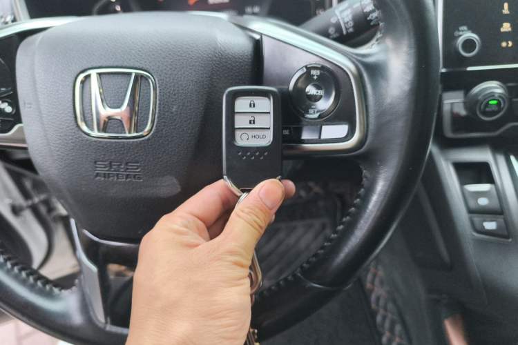 Used Honda CR-V 2019 240TURBO CVT 2WD Fashion Edition China VI Vehicle Key