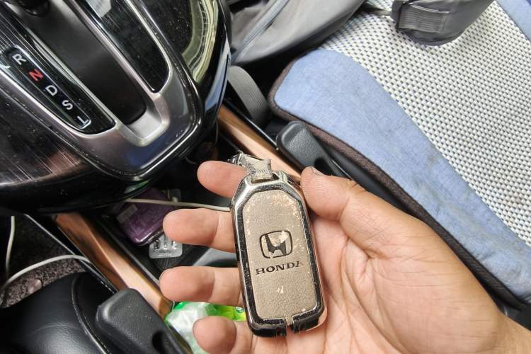 Used Honda CR-V 2019 240TURBO CVT 2WD Fashion Edition China V Vehicle Key