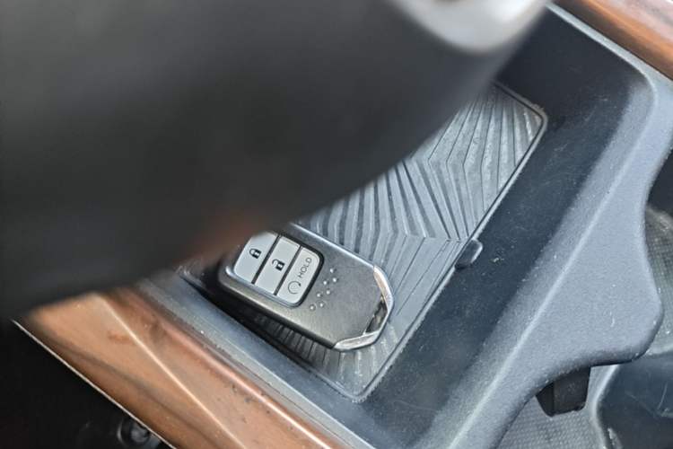 Used Honda CR-V 2019 240TURBO CVT 2WD Fashion Edition China VI Vehicle Key