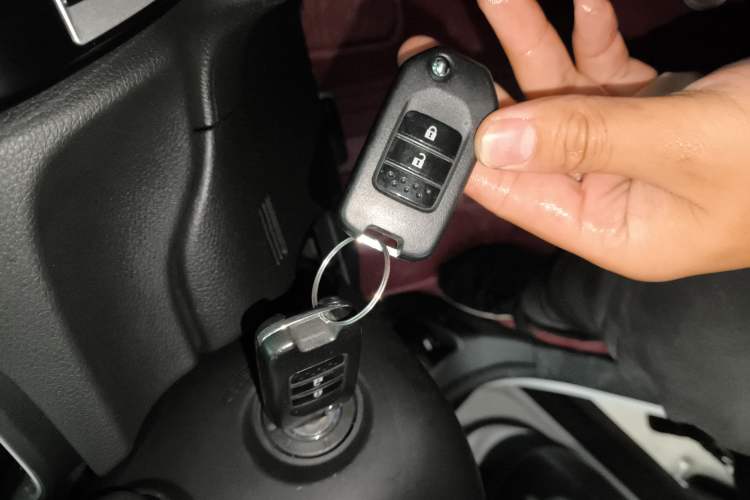 Used Honda CR-V 2019 240TURBO CVT 2WD Comfort Version China V Vehicle Key