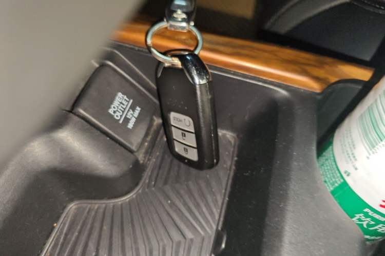 Used Honda CR-V 2019 240TURBO CVT 2WD Fashion Edition China VI Vehicle Key