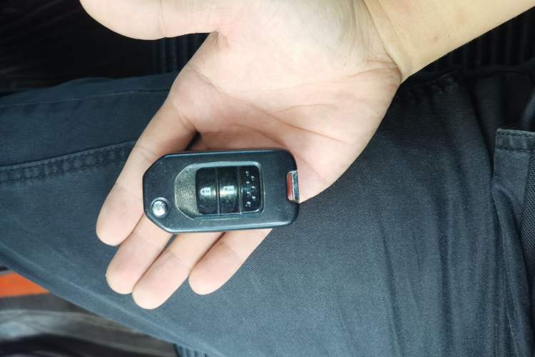 Used Honda CR-V 2019 240TURBO CVT 2WD Comfort Version China V Vehicle Key