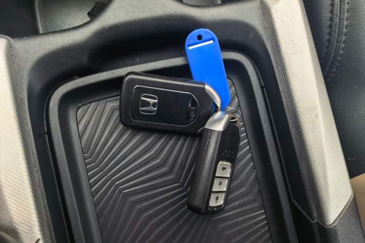 Used Honda CR-V 2019 240TURBO CVT 2WD Comfort Version China VI Emission Standard Vehicle Key