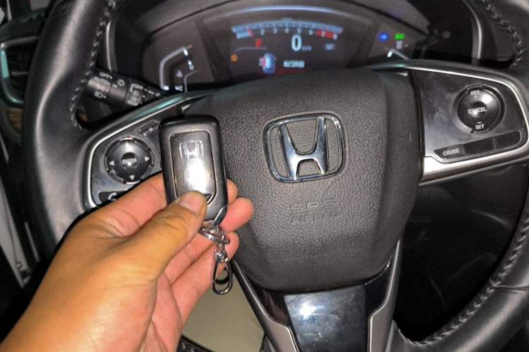 Used Honda CR-V 2019 240TURBO CVT 2WD Fashion Edition China VI Vehicle Key