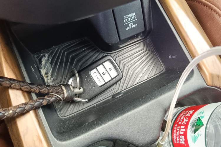Used Honda CR-V 2019 Rui Hybrid 2.0L 2WD Pure Drive Version China V Emission Standard Vehicle Key