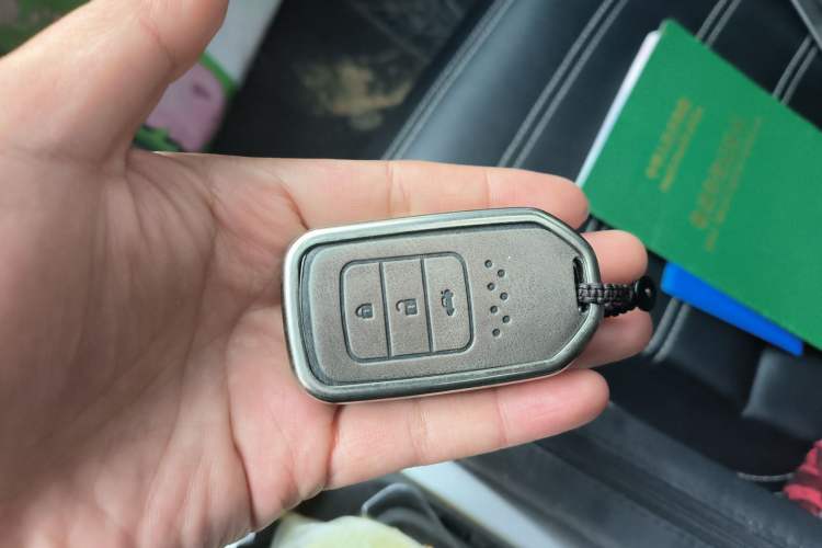 Used Honda CR-V 2019 240TURBO CVT 2WD Urban Edition China V Emission Standard Vehicle Key