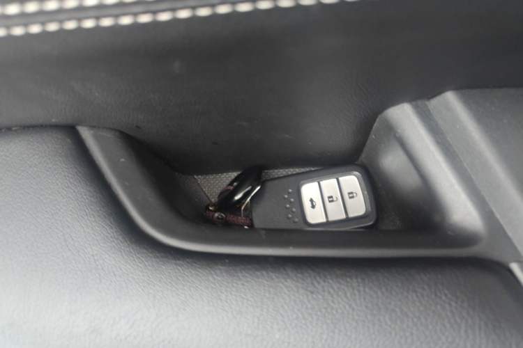 Used Honda CR-V 2019 Brilliant Edition 240TURBO CVT 2WD Comfort Version China VI Emission Standard Vehicle Key