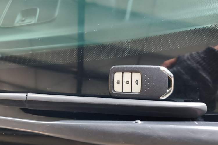 Used Honda CR-V 2019 240TURBO CVT 2WD Comfort Version China VI Emission Standard Vehicle Key