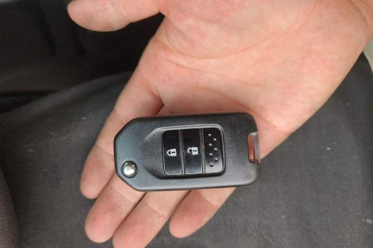 Used Honda CR-V 2019 240TURBO CVT 2WD Comfort Version China VI Emission Standard Vehicle Key