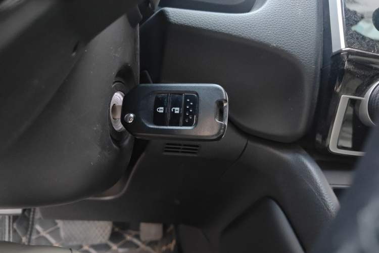 Used Honda CR-V 2019 Brilliant Edition 240TURBO CVT 2WD Comfort Version China VI Emission Standard Vehicle Key