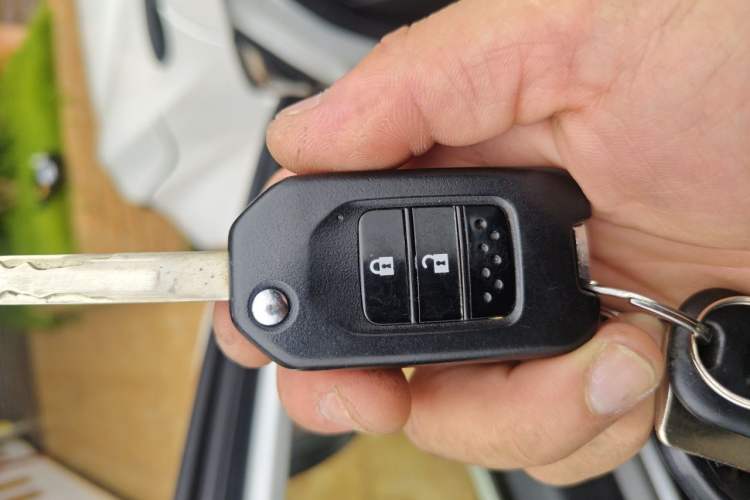 Used Honda CR-V 2019 240TURBO CVT 2WD Comfort Version China V Vehicle Key