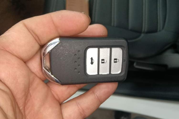 Used Honda CR-V 2019 240TURBO CVT 2WD Comfort Version China VI Emission Standard Vehicle Key