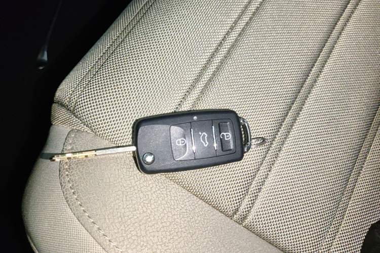 Used Honda CR-V 2019 240TURBO CVT 2WD Comfort Version China V Vehicle Key