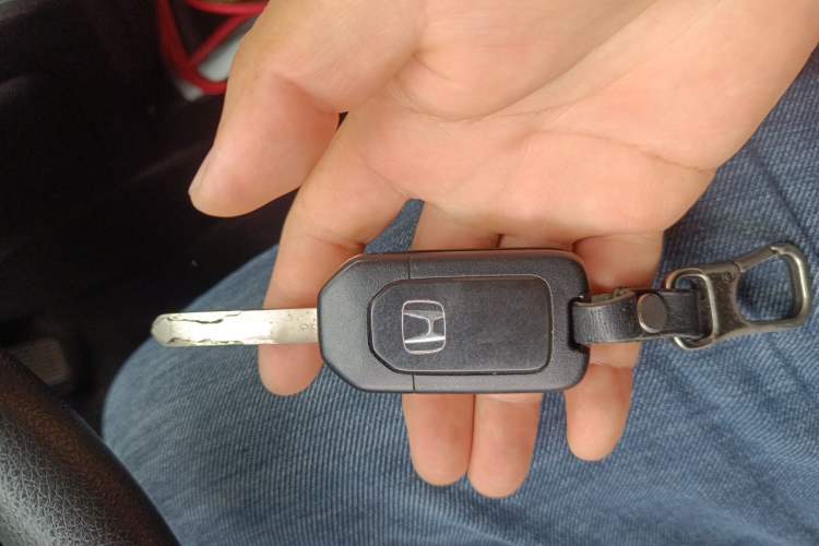 Used Honda CR-V 2019 240TURBO CVT 2WD Comfort Version China VI Emission Standard Vehicle Key