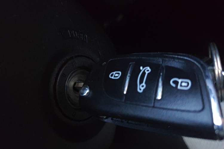 Used Honda CR-V 2019 240TURBO CVT 2WD Comfort Version China V Vehicle Key
