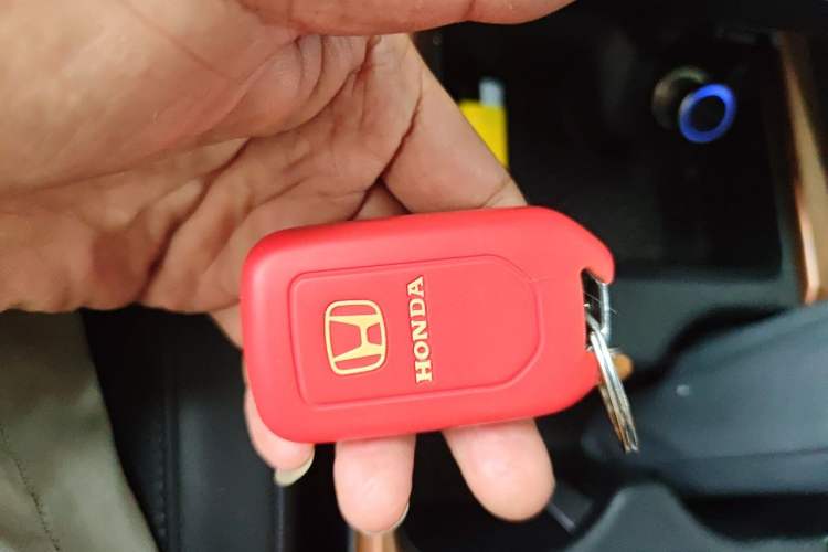 Used Honda CR-V 2019 240TURBO CVT 2WD Fashion Edition China V Vehicle Key