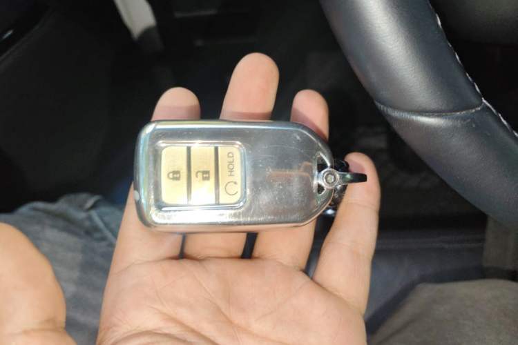 Used Honda CR-V 2019 240TURBO CVT 2WD Fashion Edition China V Vehicle Key