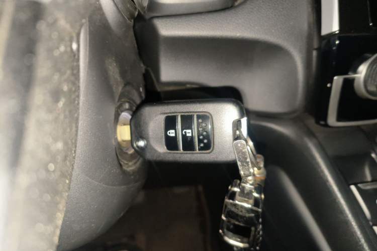 Used Honda CR-V 2019 240TURBO CVT 2WD Comfort Version China VI Emission Standard Vehicle Key