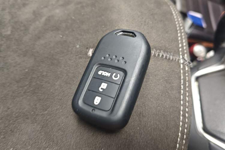 Used Honda CR-V 2019 240TURBO CVT 2WD Fashion Edition China VI Vehicle Key