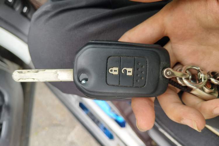 Used Honda CR-V 2019 240TURBO CVT 2WD Comfort Version China V Vehicle Key