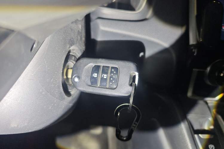 Used Honda CR-V 2019 240TURBO CVT 2WD Comfort Version China VI Emission Standard Vehicle Key